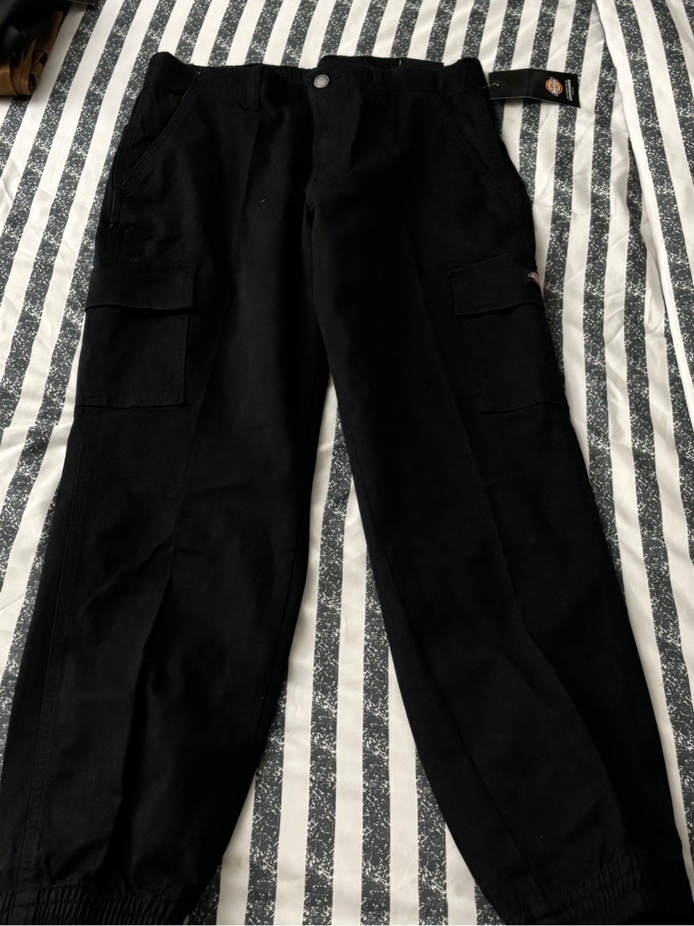 Dickies Men’s Black Cargo Jogger Pants